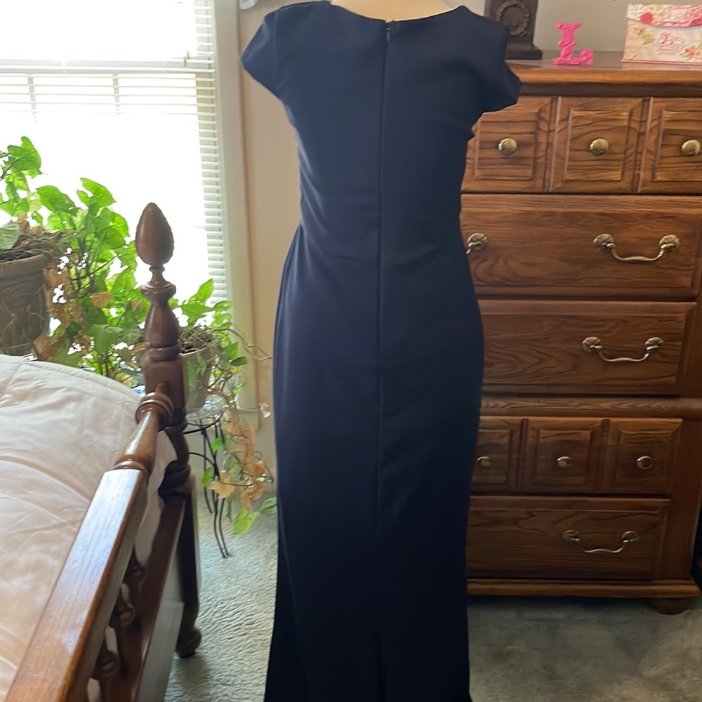 Navy blue formal/ bridesmaid dress in size large - Picture 6 of 6